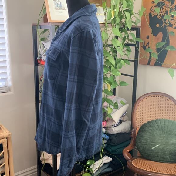 Men’s Levi’s Navy Blue Plaid Cotton Zip & Button Up Shacket - Picture 2 of 6